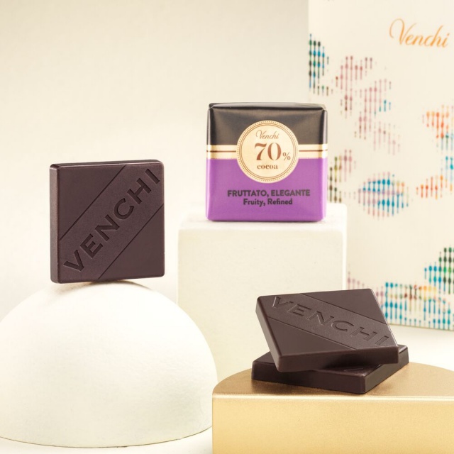 117054 Venchi mini�tvere�ky z ho�k� �okol�dy 60 % Fondente 100 g